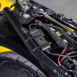 QUAD LOCK WATERPROOF 12V TO USB SMART ADAPTOR -Ride Style Shop 560047 7