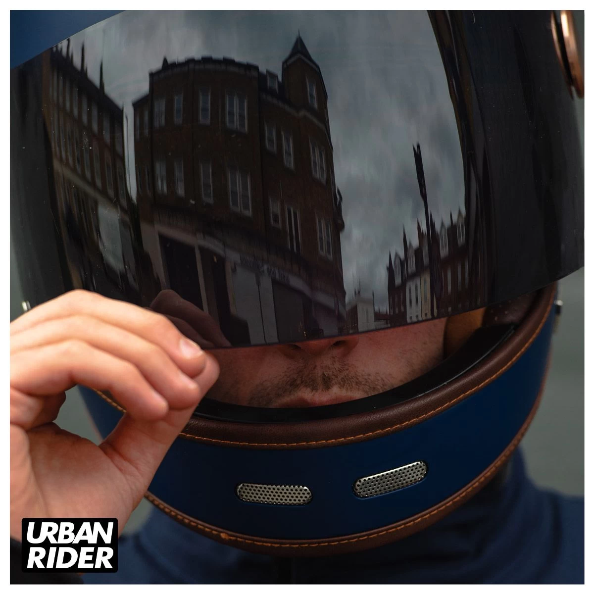 ByCity Roadster II 06 Visor - Smoke 20 ByCity Roadster II 06 Visor - Smoke - Image 20