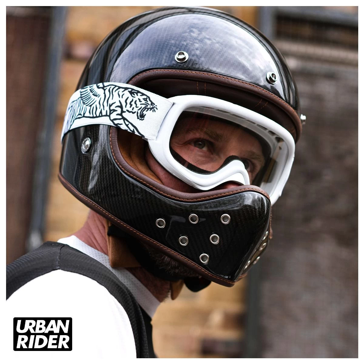 ByCity The Rock 06 Helmet - Carbon Black 2 ByCity The Rock 06 Helmet - Carbon Black - Image 2