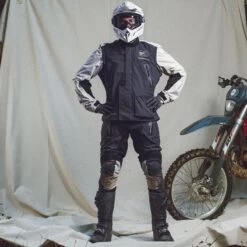 FUEL ENDURAGE GLOVES - DARK GREY -Ride Style Shop endurage jacket and glovespants dark grey 45