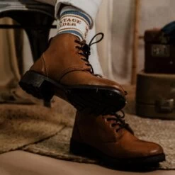 WILDUST SISTERS SOCKS - VINTAGE RACER -Ride Style Shop wildust sisters socks vintage racer 7